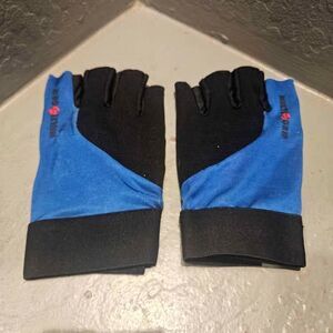Size Large Athletic Fingerless Multi-Grip Gloves